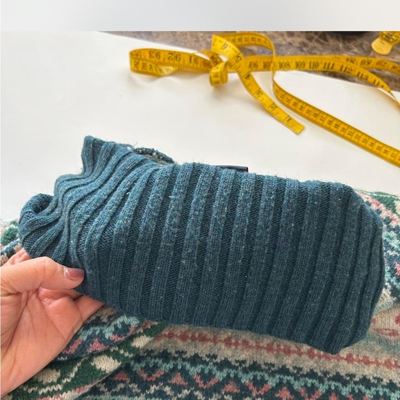 Vintage North Pole Wool Blend Fair Isle Turtleneck Sweater size Large. - Picture 8 of 8